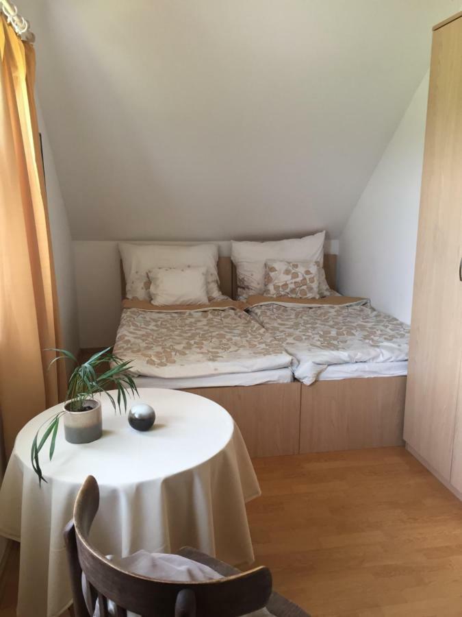 Dosa Tanya, Vendeghaz Hotell Cserepfalu Exteriör bild