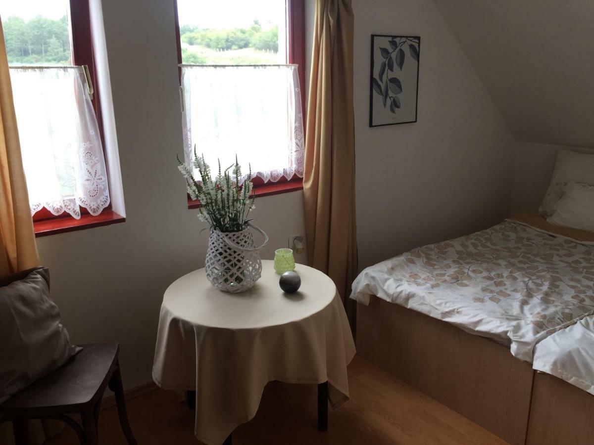 Dosa Tanya, Vendeghaz Hotell Cserepfalu Exteriör bild